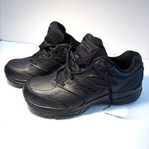 Women’s Saucony Black Athletic Shoes, Sz 7W new condition, integrity walker